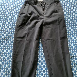 LL Bean pleated Chino